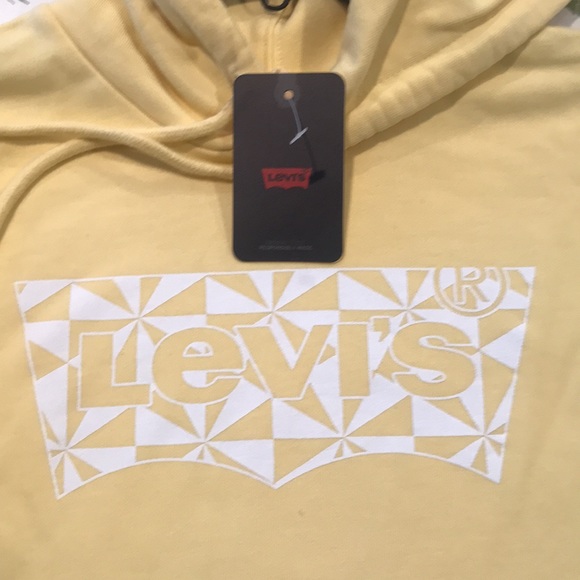 Yellow Levi’s Hoodie L. Bought In Iceland (Suitcase Lost ☹️). NWT. - Picture 3 of 5